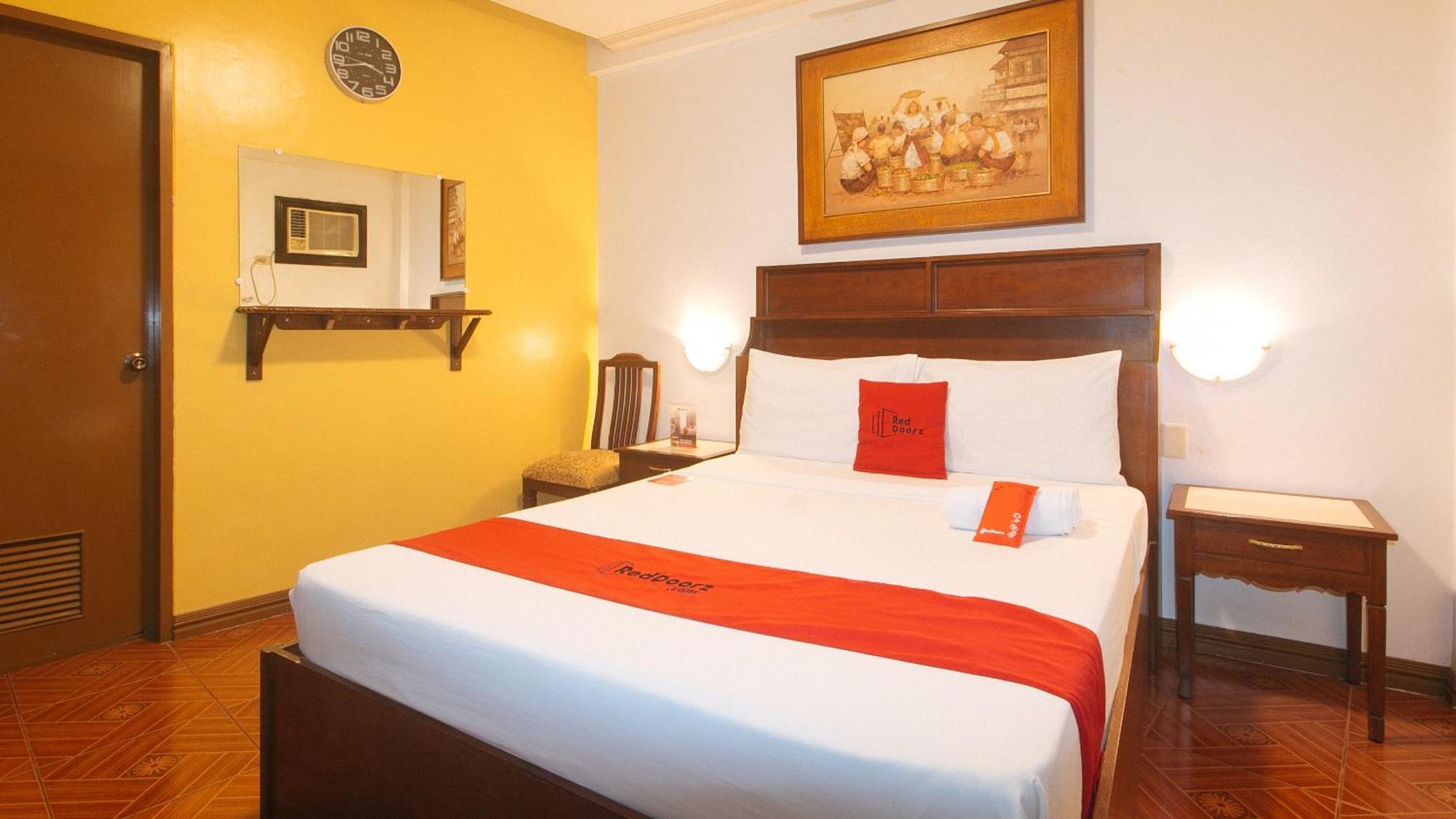 RedDoorz @ Tamarind Street Angeles City Exterior foto